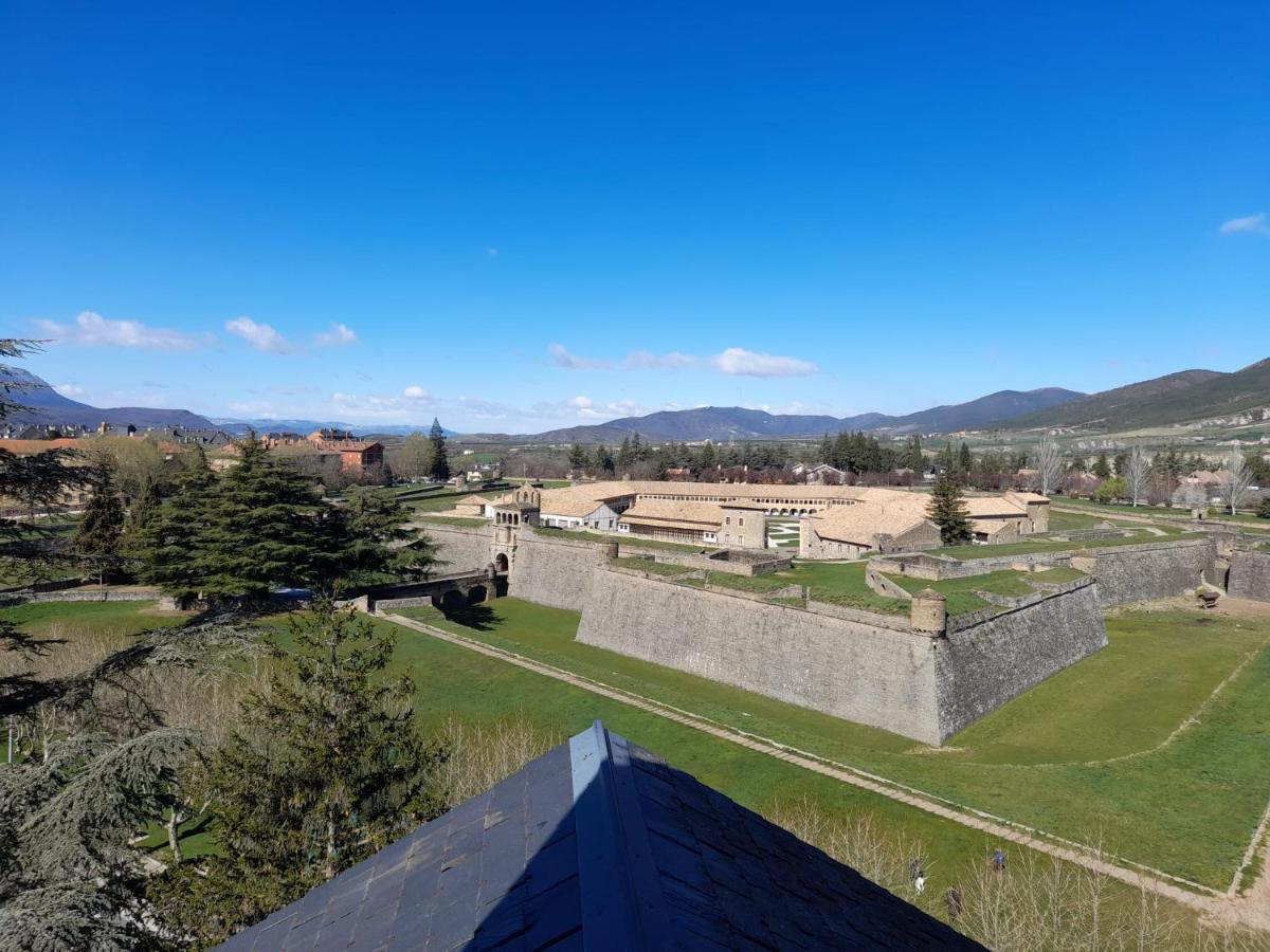 Atico Ciudadela Apartamento Jaca Exterior foto